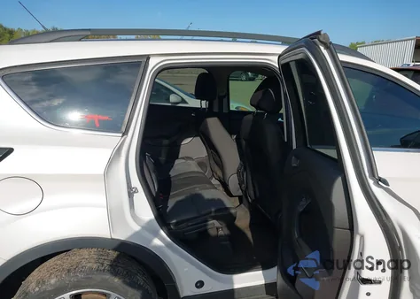 2017 Ford Escape Se из США, поврежденный, VIN 1FMCU9G94HUB77175